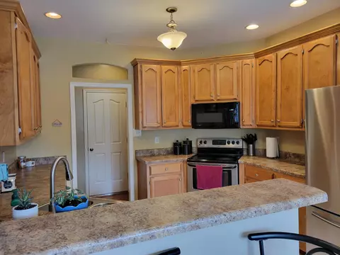 Kitchen - 59 Forked Creek Pkwy, Hernando, MS 38632 photo 1 of 2