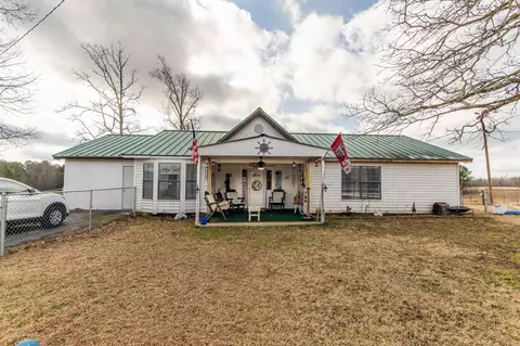 645 Carroll Rd, Michie, TN 38357