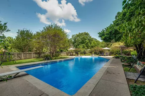 9244 Hillman Way Dr, Bartlett, TN 38133