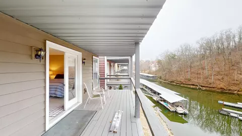 Exterior - 72 Boardwalk Loop, Savannah, TN 38372 photo 1 of 3