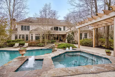 9492 Gordon Bernard Cv, Bartlett, TN 38133