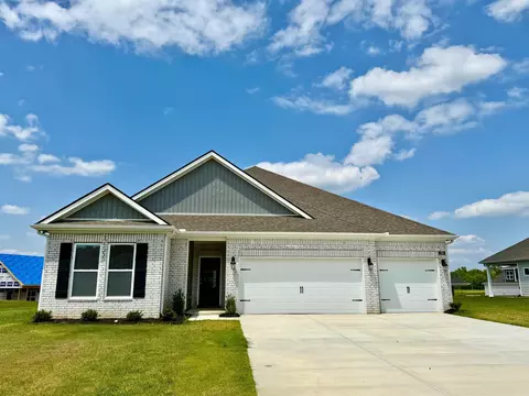 230 Oak Hollow Dr, Oakland, TN 38060
