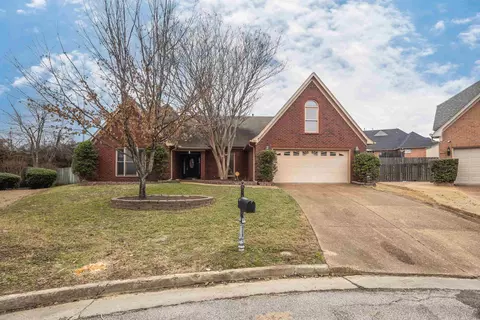 8984 Heath Cv, Memphis, TN 38016