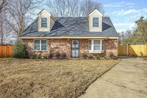 5718 Woodbourne Ct, Memphis, TN 38115