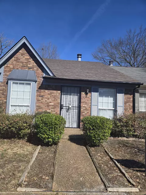 2794 E Hickory Blf E, Memphis, TN 38128
