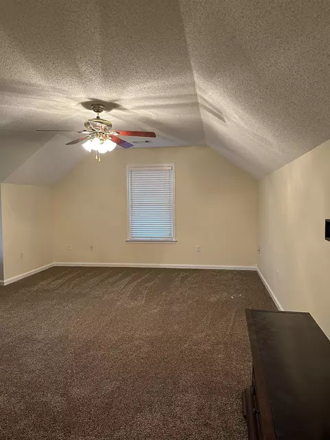 8965 Hickory Dr, Olive Branch, MS 38654 photo 12