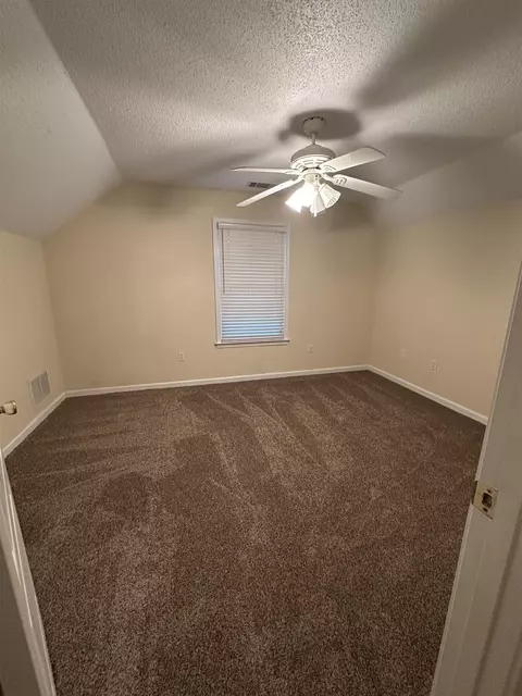 8965 Hickory Dr, Olive Branch, MS 38654 photo 11