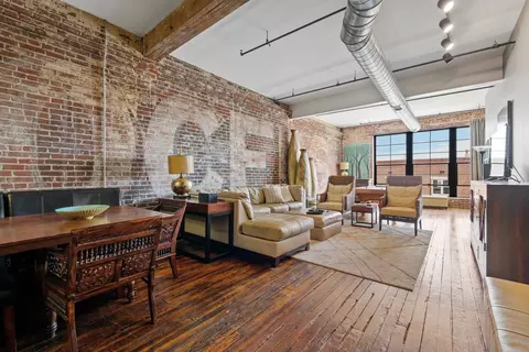 413 S Main St #201, Memphis, TN 38103