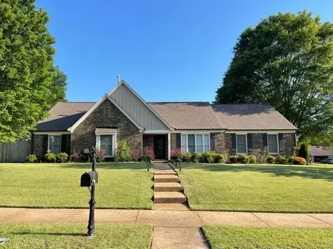 467 Autumn Run Dr, Collierville, TN 38017