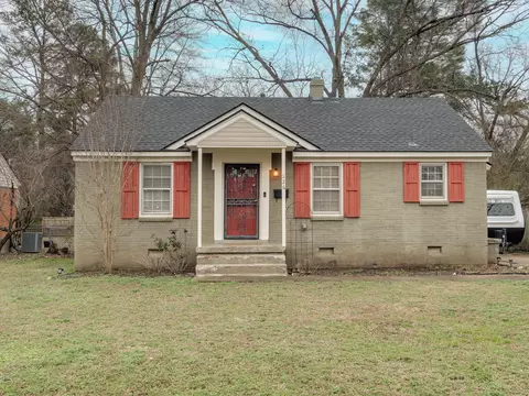 826 St Nick Dr, Memphis, TN 38117