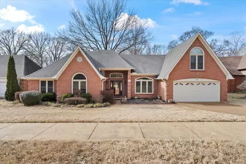 999 Joe Ct, Collierville, TN 38017