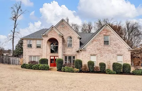 10094 Ridgewood Oak Dr, Lakeland, TN 38002