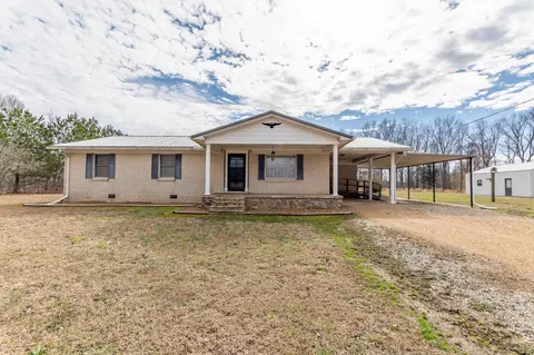 619 Horseshoe Bend Rd, Linden, TN 37096