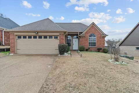 10045 Notting Hill Rd, Memphis, TN 38016