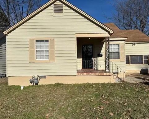 822 E Dempster Ave, Memphis, TN 38106