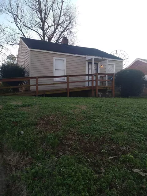 303 W Essex Ave, Memphis, TN 38109