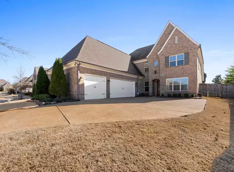 10075 Winding Cross Ln, Collierville, TN 38017