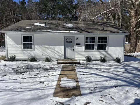 7871 Sherman Dr, Millington, TN 38053
