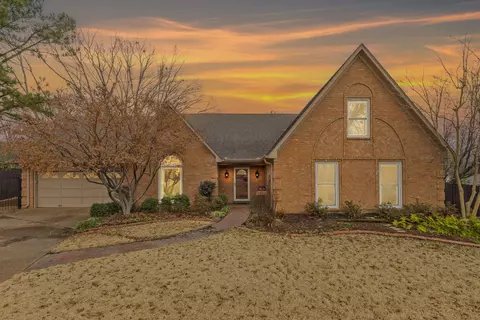8864 Autumn Sage Cv, Memphis, TN 38018