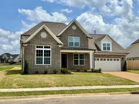 5830 Golden Bell Dr, Arlington, TN 38002