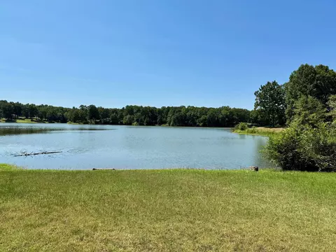 875 Heaven Hill Dr, Somerville, TN 38068