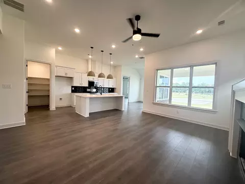 Living - 6901 Johnstown Ln, Bartlett, TN 38135 photo 1 of 2