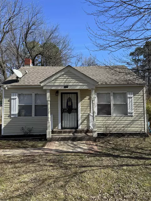 1676 Echles St, Memphis, TN 38111
