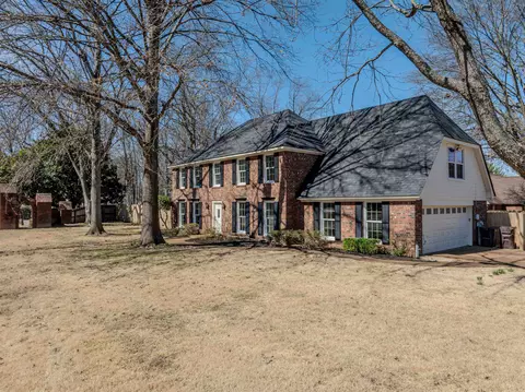 Exterior - 935 Winleaf Dr, Collierville, TN 38017 photo 5 of 12