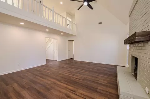 Living - 935 Winleaf Dr, Collierville, TN 38017 photo 1 of 3