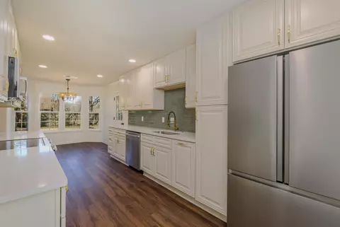 Kitchen - 935 Winleaf Dr, Collierville, TN 38017 photo 1 of 5
