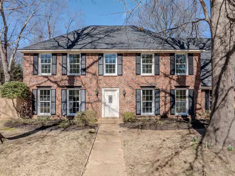 Exterior - 935 Winleaf Dr, Collierville, TN 38017 photo 7 of 12