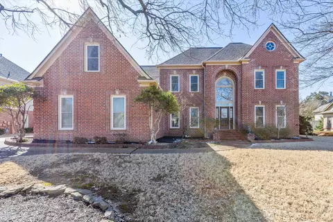 917 Myrtlewood Cv, Collierville, TN 38017