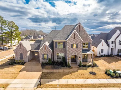 594 Cedar Shadows Cir W, Collierville, TN 38017