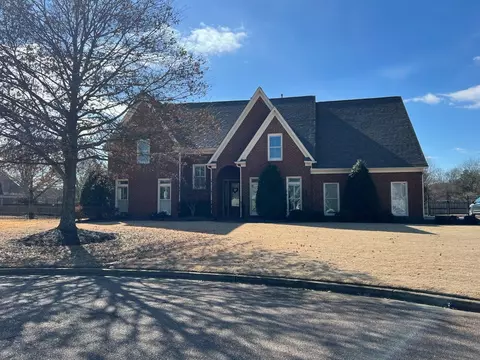 8915 Kilbirnie Cv, Germantown, TN 38139