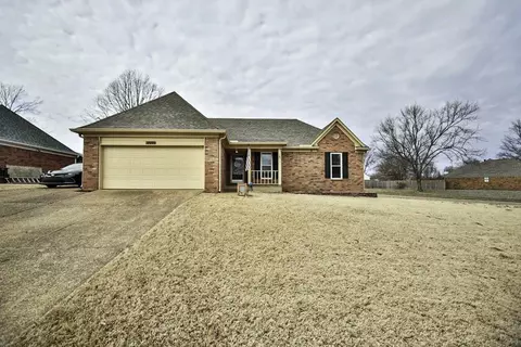3591 Foxfield Trl, Bartlett, TN 38135