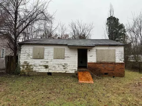 2569 Sunny Hill Dr, Memphis, TN 38127