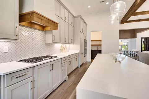 Kitchen - 237 Beckham Dr, Collierville, TN 38017 photo 5 of 6