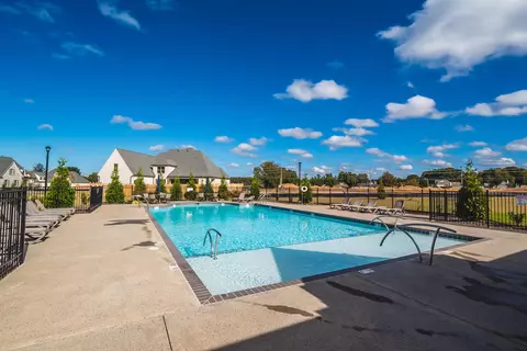 Exterior - 237 Beckham Dr, Collierville, TN 38017 photo 3 of 3