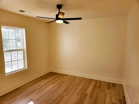 1003 E Raines Rd, Memphis, TN 38116 photo 11