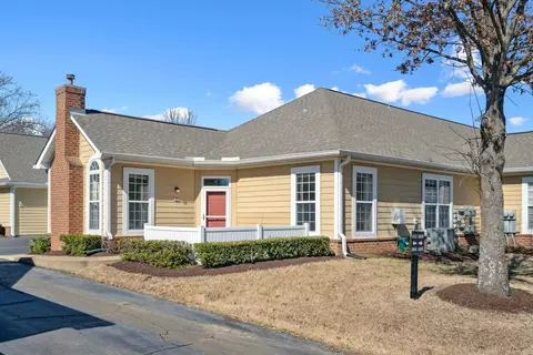 1869 Appling Oaks Cir #6, Cordova, TN 38016