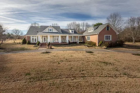 950 Keough Dr, Piperton, TN 38017