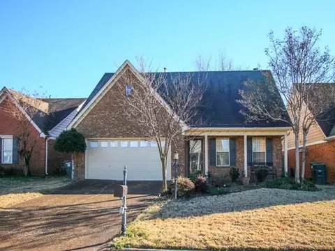 8499 Highland Glen Cir S, Memphis, TN 38016