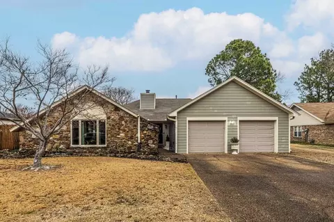 5682 Sleepy Woods Cv, Bartlett, TN 38134
