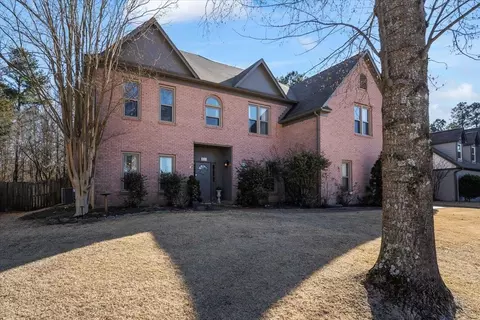 812 Lancelot Ln, Collierville, TN 38017