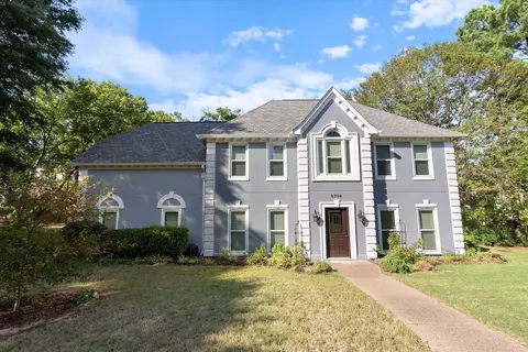 8794 Gainesway Dr, Germantown, TN 38138
