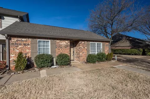 1736 Hobbits Glen Dr #44, Germantown, TN 38138