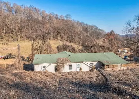 4414 Covey Hollow Rd, Culleoka, TN 38451