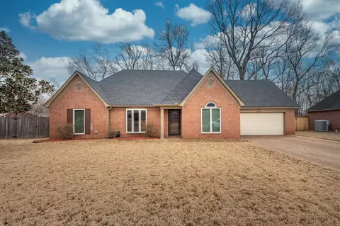 3358 Don Valley Dr, Bartlett, TN 38133