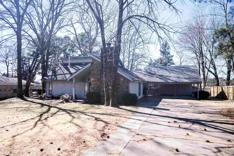 3761 Clubview Dr, Memphis, TN 38125