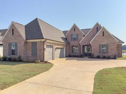 6498 Clarkson Cir E, Arlington, TN 38002
